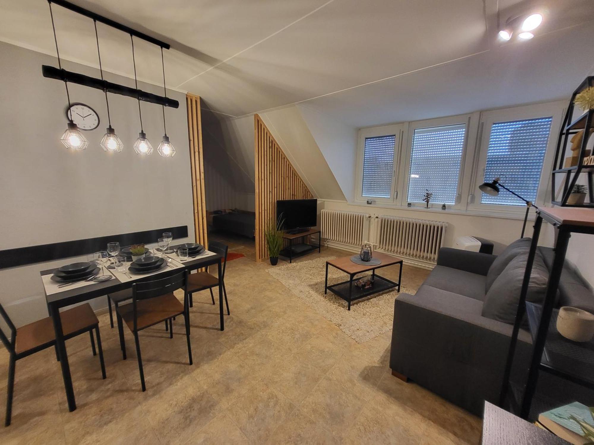 Bohemi Apartman Mosonmagyarovar Exterior photo